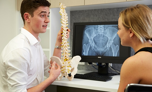 Two Murdoch University chiropractic students
