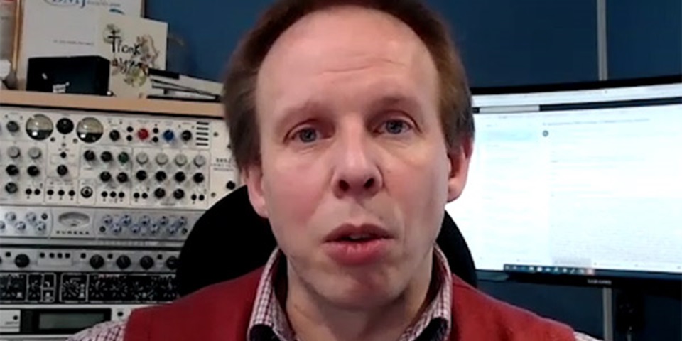 Dr Chris Smith