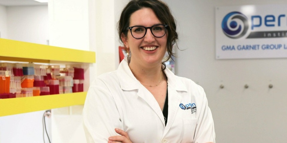 Dr Belinda Kaskow standing in the Perron Institute lab