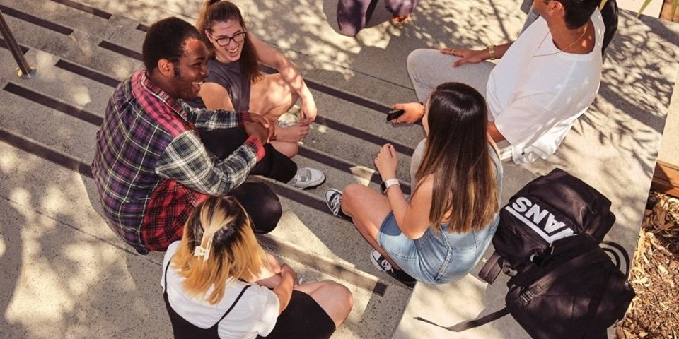 Help my teen find their path 860x480 Group of teens sitting together in a circle