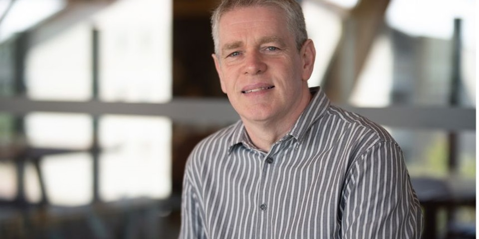 How our academics are building a brighter future: Dr Leo Murray - Feature Murdoch University's Dr Leo Murray, music studio recording engineer, radio engineer, educator, and researcher.