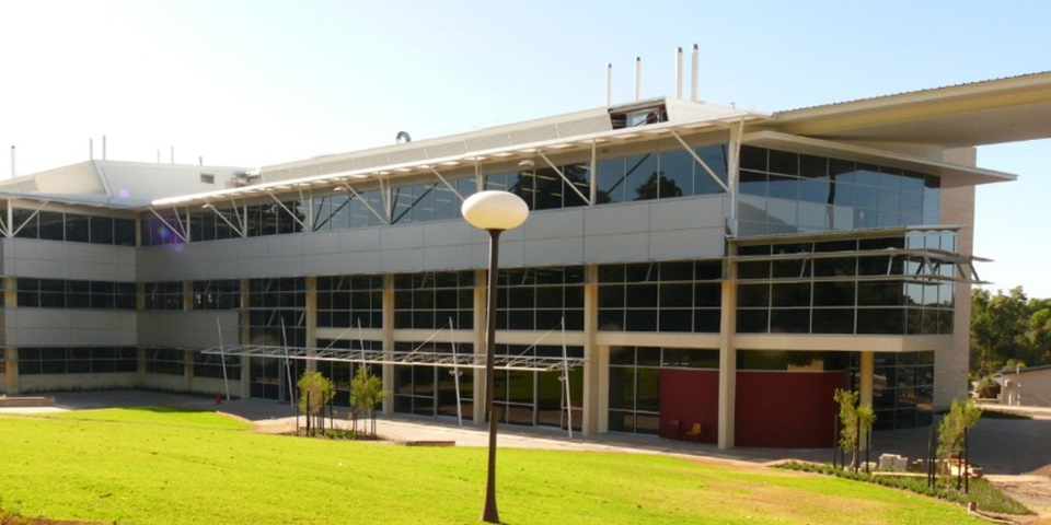 Institute for Immunology and Infectious Diseases building