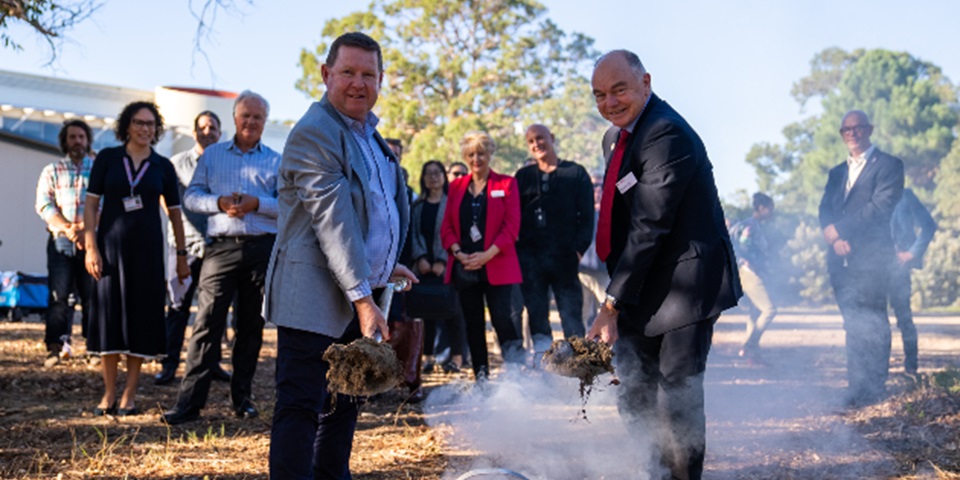 New community science centre bridges gap between nature and human development Simon McKirdy and Andrew Deeks HBSC