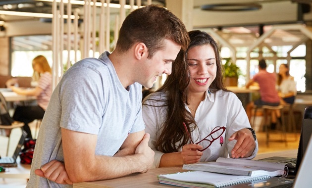 students on laptop_860x480