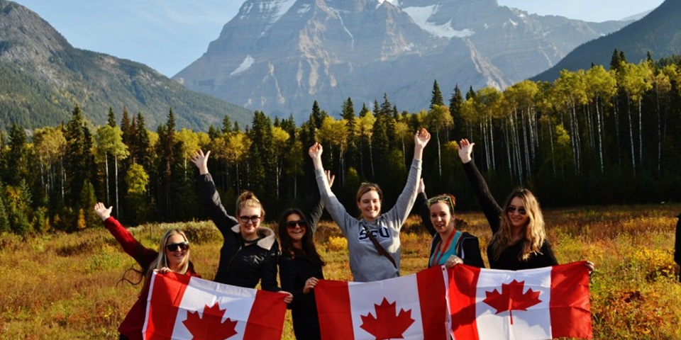 Murdoch students on exchange in Canada