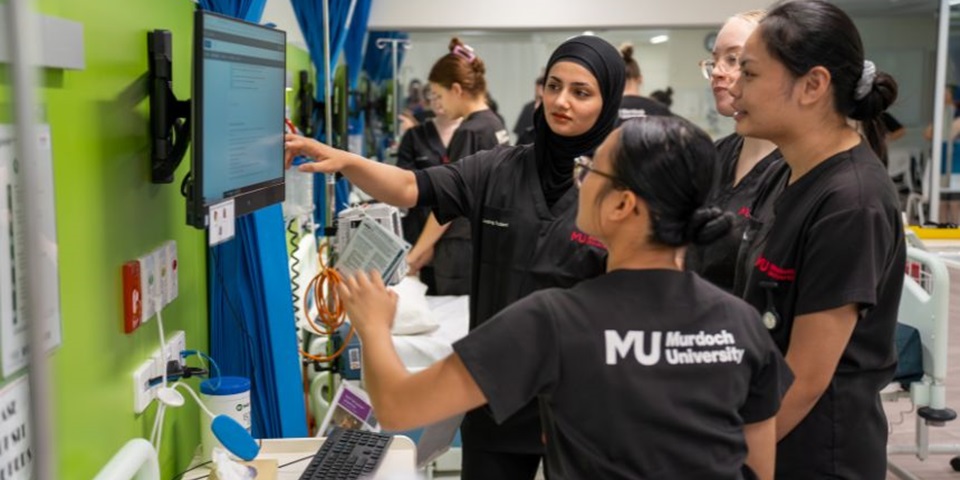Why Study Health at Murdoch Uni Feature Murdoch University nursing students working together